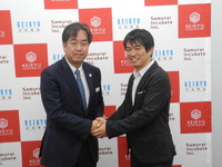 京浜急行電鉄新規事業企画室の沼田英治部長(左)とサムライインキュベート代表取締役共同経営パートナーの榊原健太郎氏