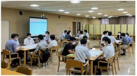 組織横断での対話会（階層別対話会）の様子