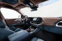 BMWスパータンバーグ工場で生産準備中のBMW XM(ハイブリッド)
