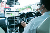 カメラ、LiDAR、レーザーを組み合わせて、ハンズオフ走行を実現