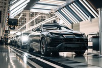 ランボルギーニのイタリア本社工場