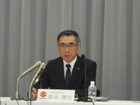 スズキの鈴木俊宏社長