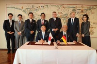 伊藤忠商事とZFジャパンの脱短所社会を見据えたサービス事業化検討の基本合意書締結式