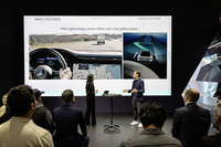 メルセデスベンツの自動車線変更システム「アクティブ・レーン・チェンジアシスト」(CES 2023)