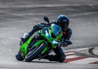 カワサキ Ninja ZX-6R KRTエディション