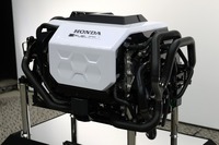 ホンダの次世代燃料電池（モックアップ）
