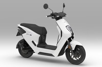 ホンダが発売予定の、原付一種の電動スクーター、EM1 e: