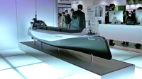 電気運搬船の大型モックアップ