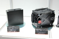 小型キャパシタモジュールと耐振動/衝撃型キャパシタモジュール