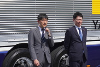 上野公シニアマネージャー(左)と堰向直彦シニアマネージャー
