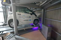 ワイヤレス充電を運用する超小型EV専用駐車場「エコパーク」
