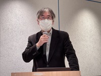 EV関連への参入を発表するDeNA 二見徹フェロー。