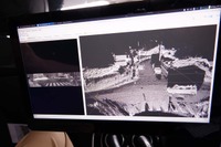 「SCALA3」交差点付近の生い茂る雑草も再現。ルーフに設置しても横切る車両が大きいとその分だけ影はできる
