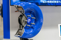 Protean Electric社が開発したインホイールモーターは外側の青い部分がローター