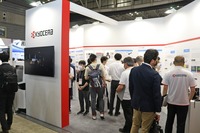 ブースでは所狭しと最新技術の展示が行われていた