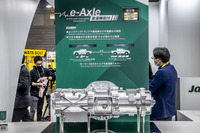ジヤトコが研究開発中の変速機能付きeアクスル