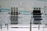 今後は平面接点によるダイレクト接続でロスを最小限に抑えられるようになる