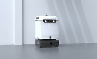 自律型EV充電ロボット