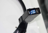光ファイバと大電流を流せる電源線を一括配線するハーネスを開発