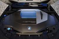 BMWの燃料電池実験車両『iX5ハイドロジェン』