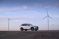 BMWの燃料電池実験車両『iX5ハイドロジェン』