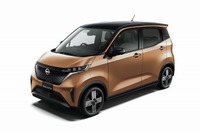 日産サクラ