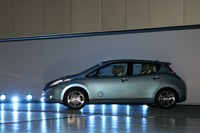 2009年8月、日産リーフを公表