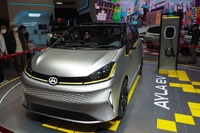 昨年のインドネシア国際モーターショー2022では、LCGCカー『アイラ』をベースとしたBEVプロトタイプを披露した
