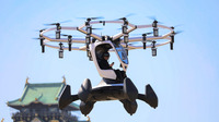 Lift HEXAが日本で初めての有人実証飛行を実施(2023年3月大阪城公園)