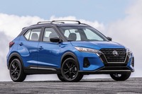 日産キックス北米仕様(2023年型)。生産開始が遅れるのは新型?