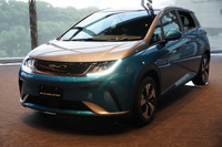 BYD ドルフィン 発表会