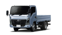日産アトラス(クイックシルバーメタリック)