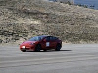 実車評価（自社テストコース）を実施