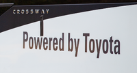 ディーゼル搭載車を改造したトヨタの燃料電池バス