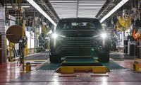 トヨタ自動車の米国インディアナ工場で生産を開始した レクサス TX