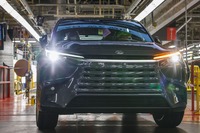 トヨタ自動車の米国インディアナ工場で生産を開始した レクサス TX