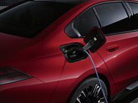 BMW i5 の「M60 xDrive」