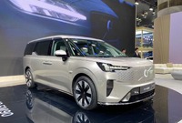 ボルボ EM90(広州モーターショー2023)