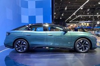VW ID.7 VIZZION(広州モーターショー2023)