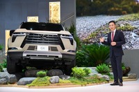 レクサス GX 新型の「OVERTRAIL」(広州モーターショー2023)