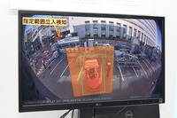 建機での利用例として危険区域への立ち入り検知などがデモで紹介された