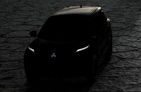 三菱自動車の北米市場向け新型車のティザー写真