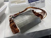 モーターの鉄心に巻く銅線の絶縁に使うスロットライナー。「mPEEK」「mPPS」は従来品より薄くても高耐圧・抗耐熱