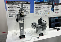 大型トラック用セミドライステアリングシステム(左)と小型商用車向け48Vフルドライステアリングシステム