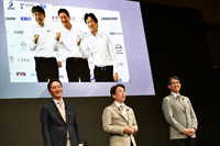 スバル 代表取締役社長兼CEO 大崎篤氏、マツダ 代表取締役社長兼CEO 毛籠勝弘氏、トヨタ自動車 代表取締役社長兼CEO 佐藤恒治氏