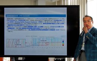 ユースケース1:通信システムに「ITS Connect」が用いられた。右は交通総合研究所の佐藤哲也氏