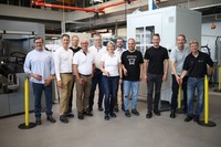 メルセデスベンツのドイツ・ガッゲナウ工場に新技術センターを開設