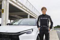 レーシングドライバーの佐々木雅弘選手