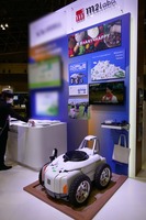 CEATEC 2022のAWS(Amazon Web Service)の一角に出展した「エムスクエア・ラボ」(手前)