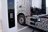 ダイムラートラックやボルボグループの合弁、ミレンスが開発したメガワット充電システム